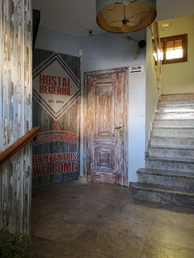 Hostal Becerril Becerril de la Sierra Bagian luar foto